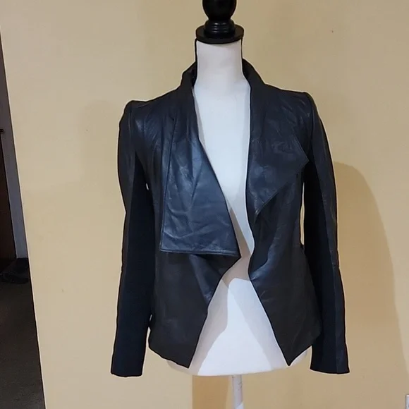 TROYVE JACKET